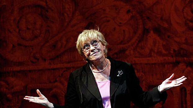 Актриса Алиса Фрейндлих получила почетного "Золотого орла"