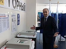 В Свердловской области начали выбирать губернатора: кто уже проголосовал