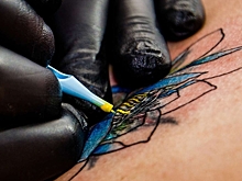 Медики рассказали, кому нельзя делать татуировки