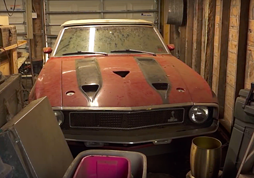 В заваленном хламом гараже нашли редкую модель Shelby