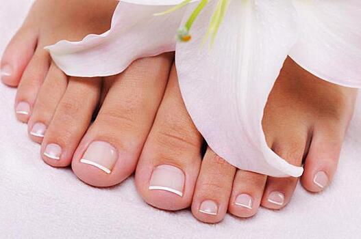 Можно ли делать педикюр при грибке ногтей?