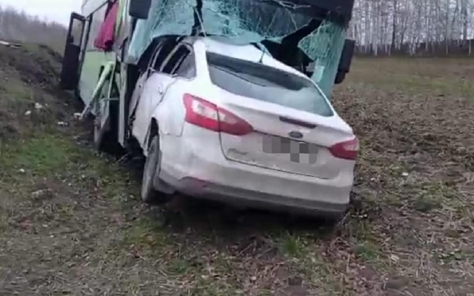 В Рязанской области три человека погибли в ДТП с автобусом и Ford Focus на трассе Р22 «Каспий»