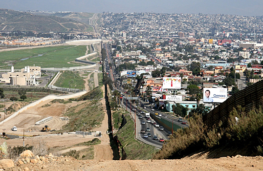 Politico: в США высказали идею «бомбить Мексику» для борьбы с наркокартелями