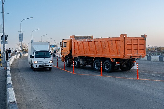 Потоки транспорта перенаправили на Тургеневском мосту Краснодара с 22 ноября