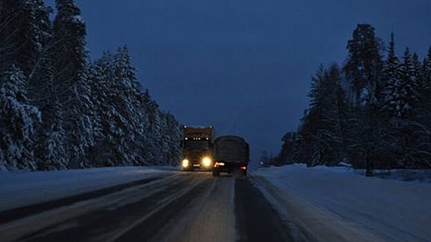 На «Коле» насмерть сбили мужчину, который вышел из своей машины