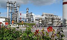 "Роснефть" в 2018 году введет 20 установок по программе модернизации НПЗ - Ростехнадзор