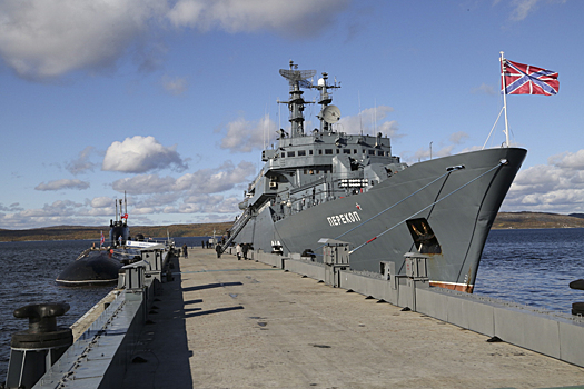 В Североморск прибыл учебный корабль «Перекоп», впервые в своей истории совершивший переход по Северному морскому пути