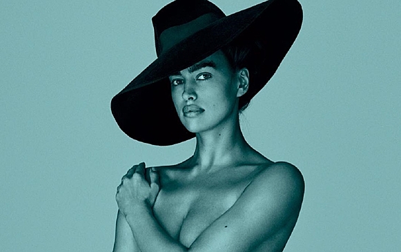 Недавно родившая Ирина Шейк снялась полностью обнаженной для Vogue