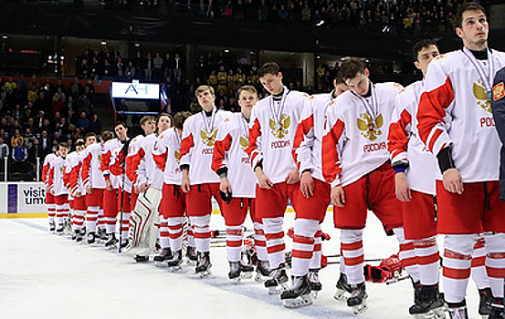 Успех, несмотря на серебро. Российские юниоры стали вторыми на чемпионате мира по хоккею