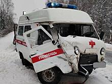 В Оричевском районе столкнулись скорая помощь, иномарка и КамАЗ