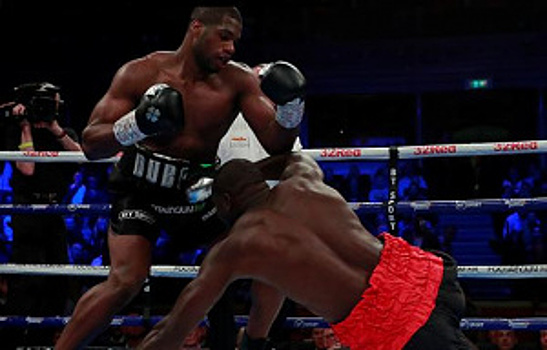 Яркое из Лондона. Как Дюбуа и Шарп уничтожили Эбезенера и Деклана — видео