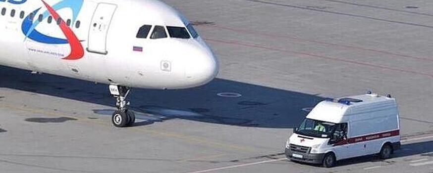 У годовалого ребёнка случился приступ в самолёте, летевшем из Сочи в Екатеринбург