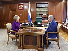 Глава РАН Красников рассказал Матвиенко о подготовке учебников по точным наукам