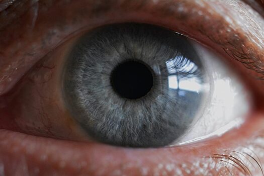 Российские офтальмологи провели уникальную операцию по лечению катаракты в прямом эфире