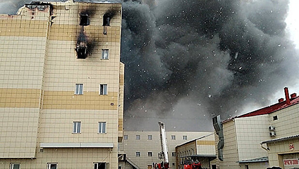 В Подмосковье попросили провести проверки в ТЦ после пожара в Кемерово