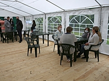 Калужской больнице подарили средства индивидуальной защиты