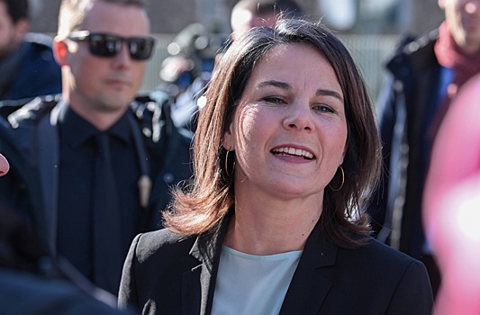 Бербок прибыла в Багдад для обсуждения вопросов в сфере энергетики