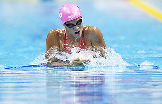 Ефимова взяла серебро в 50-метровке брассом