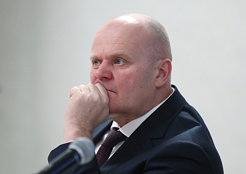 Суд арестовал обвиняемого во взятке мэра Красноярска Логинова