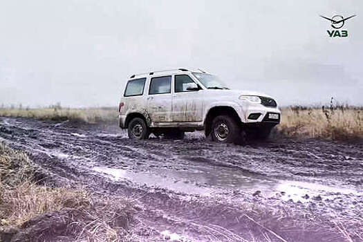 На видео попали новые модификации УАЗ "Патриот" и "Пикап"