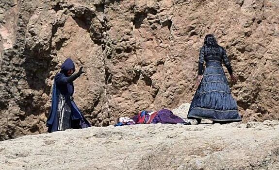 Появились первые фото со съемок «Ведьмака»