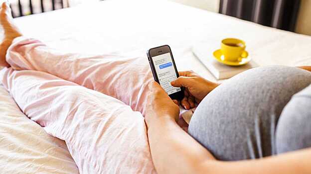 Стало известно, опасен ли смартфон при беременности
