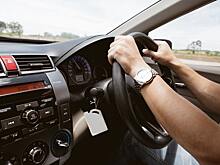 На праворульных автомобилях заставят менять оптику