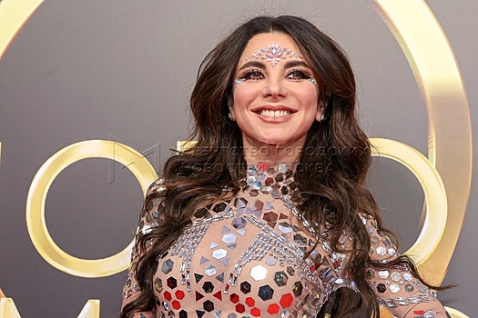 Секрет Плетневой: что помогает ей выглядеть моложе в 48 лет