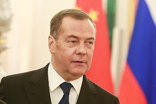 На Западе отреагировали на заявление Медведева о ДСНВ
