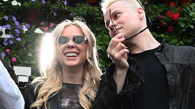 Певец Shaman признался, что считает себя добытчиком в семье с Мизулиной