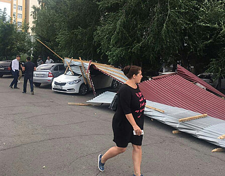При урагане в восточном Казахстане пострадали пять человек