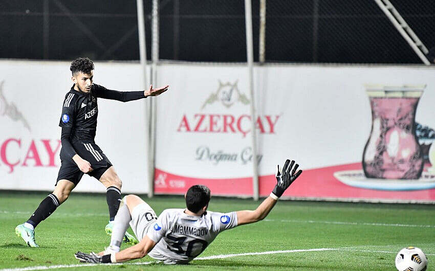 Полузащитник «Карабаха» Зубир может пропустить матч против «Кайрата» в ЛК