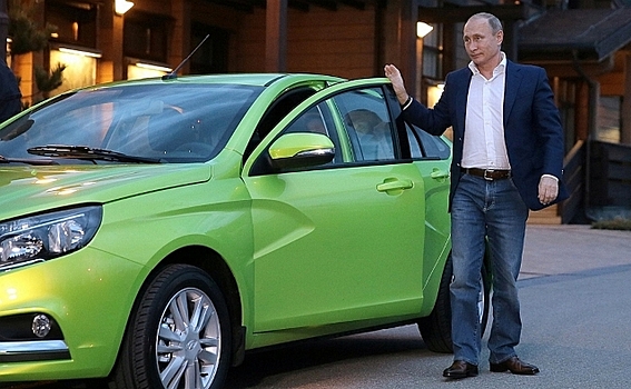 Владимир Путин протестировал LADA Vesta
