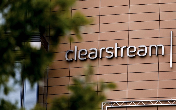 Clearstream отказался помогать инвесторам в выкупе активов россиян