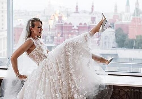 3 отличия свадьбы Ксении Собчак от церемонии Меган Маркл