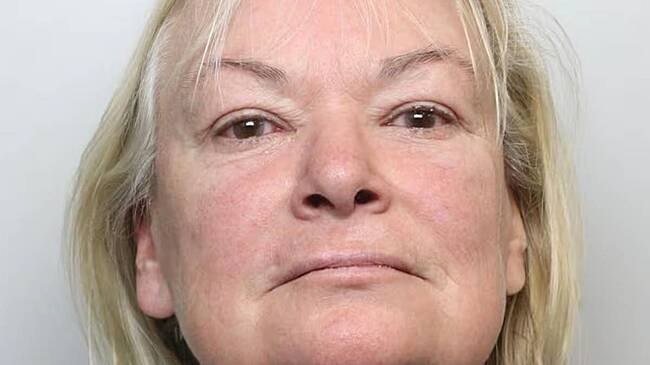 Женщина три недели провела в комнате с трупом