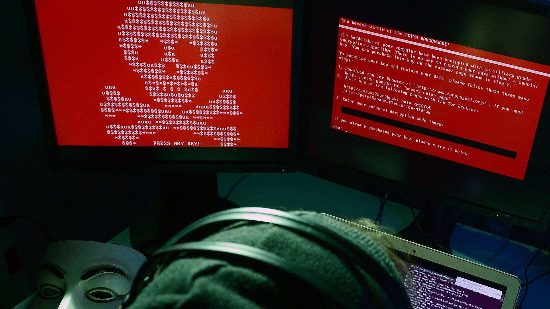 Хакеры похитили деньги российского банка