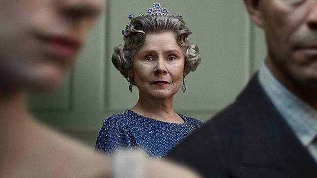 Актриса Элизабет Дебики рассказала о съемках в «Короне»