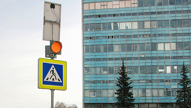 Более 160 импульсных светофоров установят на пешеходных переходах столицы