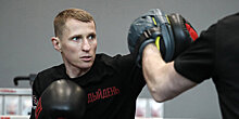 Трояновский заявил, что намерен продолжать карьеру боксера
