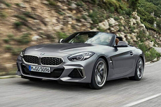 BMW Z4 Roadster: новое видео с M40i G29 в темно-сером кузове