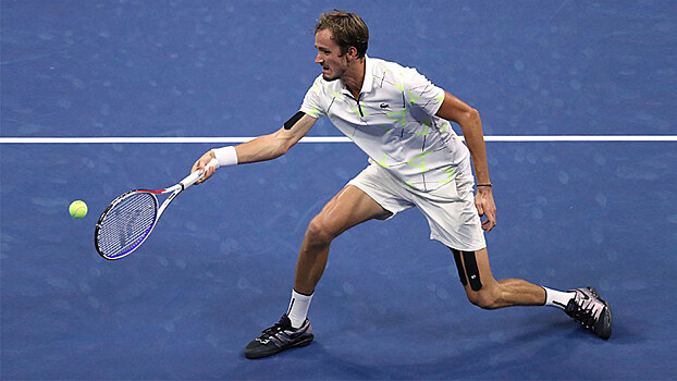 Медведев играет с Надалем в финале US Open