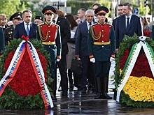 Снимок Черчесова с Роналду, поздравление ветеранам и анонс граффити с Месси: итоги 6-го дня Кубка конфедераций