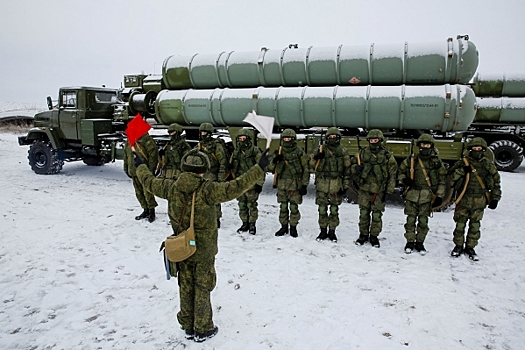 Память о Героях: в Музее Победы открылась выставка «Защитники Отечества»