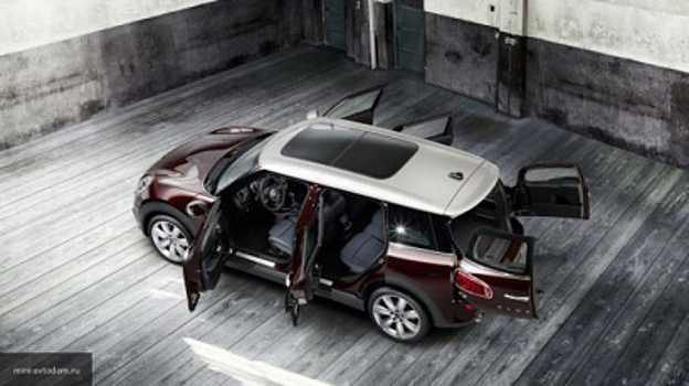 Озвучены цены на MINI Clubman Black Pack