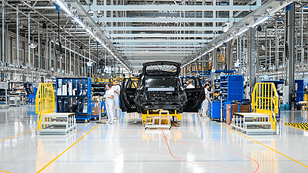 Aurus объяснил приостановку выпуска автомобилей