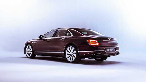 Кроссовер Mercedes-Benz GLB, седан Bentley Flying Spur нового поколения и универсал BMW 3-й серии: главное за неделю