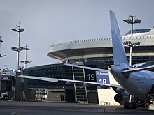 Иностранец забрался под крышу в аэропорту Внуково