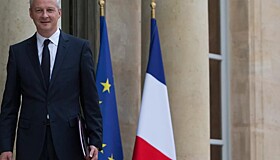 Министр экономики Франции сбил велосипедиста в Париже