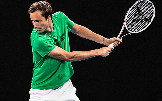 Теннисист Медведев заявил, что иногда исход матча решает уверенность в себе